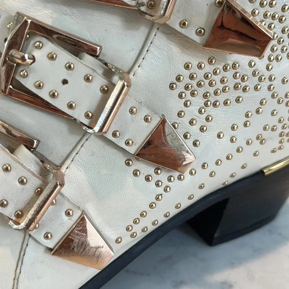 Embellished cream off white leather booties with gold/rose gold details. Size 10 - Picture 3 of 10